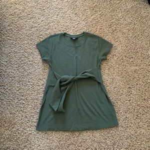 A Pea in the Pod White Wrap Blouse